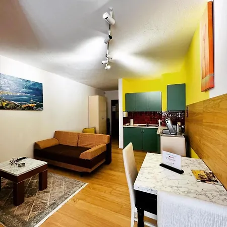 Klama Luxury Vollga * Durrës